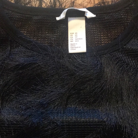 H&M short sleeve fringe top in black,XS!GORGOUES - Picture 3 of 5